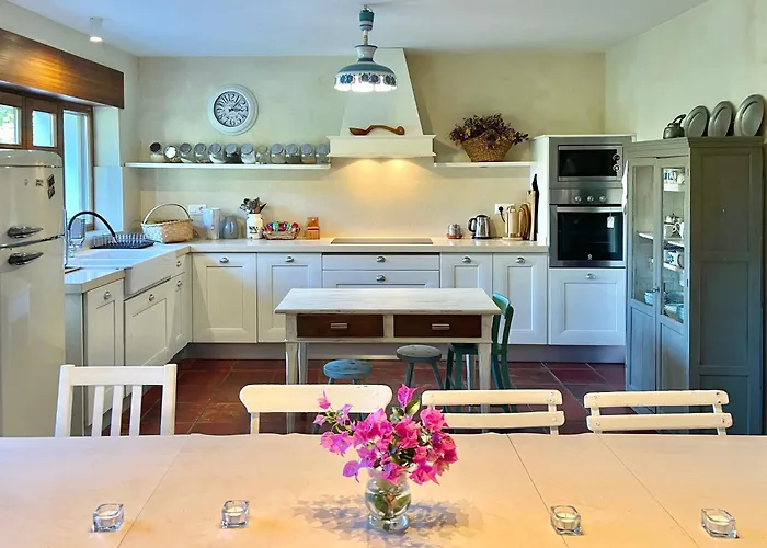 Casa Buganvilla, Comillas, Cantabria * Comillas