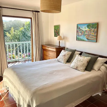 Semesterbostad Casa Buganvilla, Comillas, Cantabria *